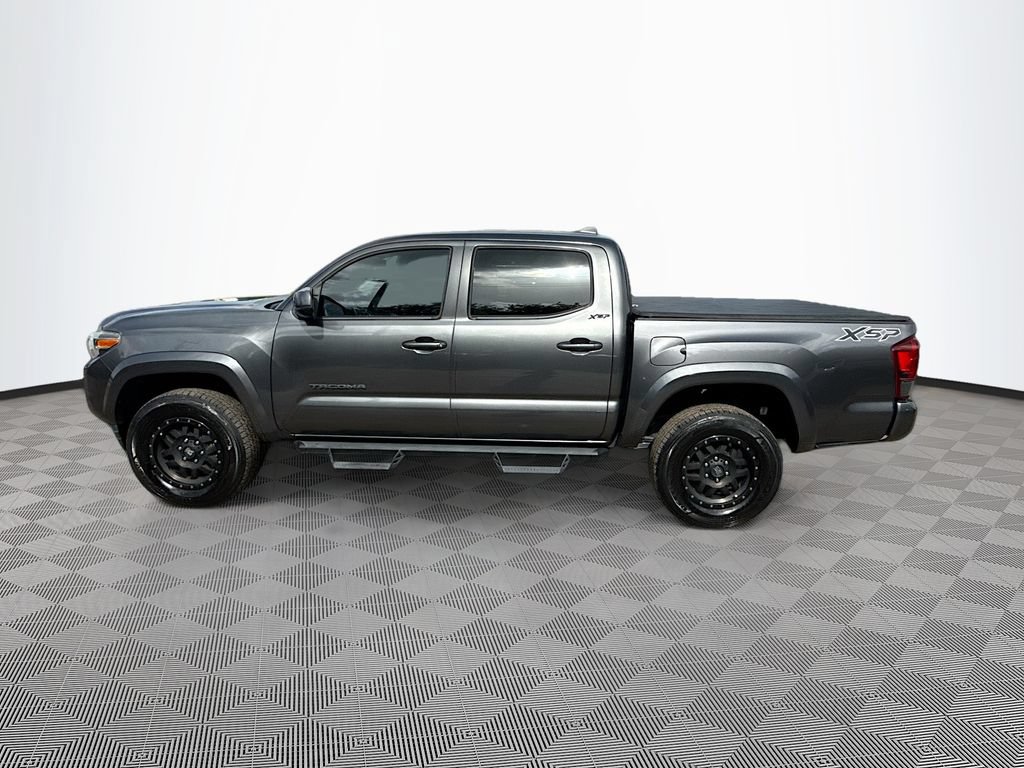Used 2020 Toyota Tacoma SR5 RWD image 9