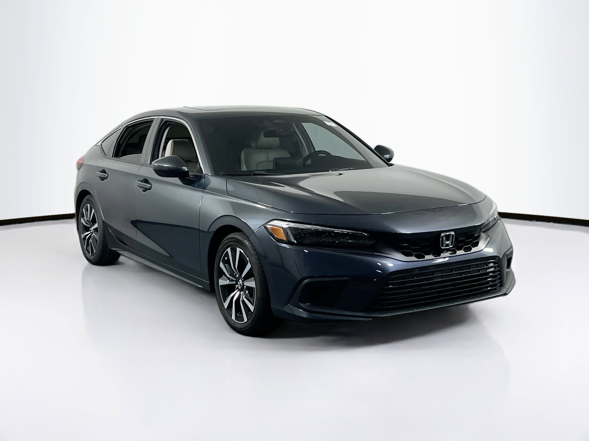 Used 2022 Honda Civic EX-L image 3