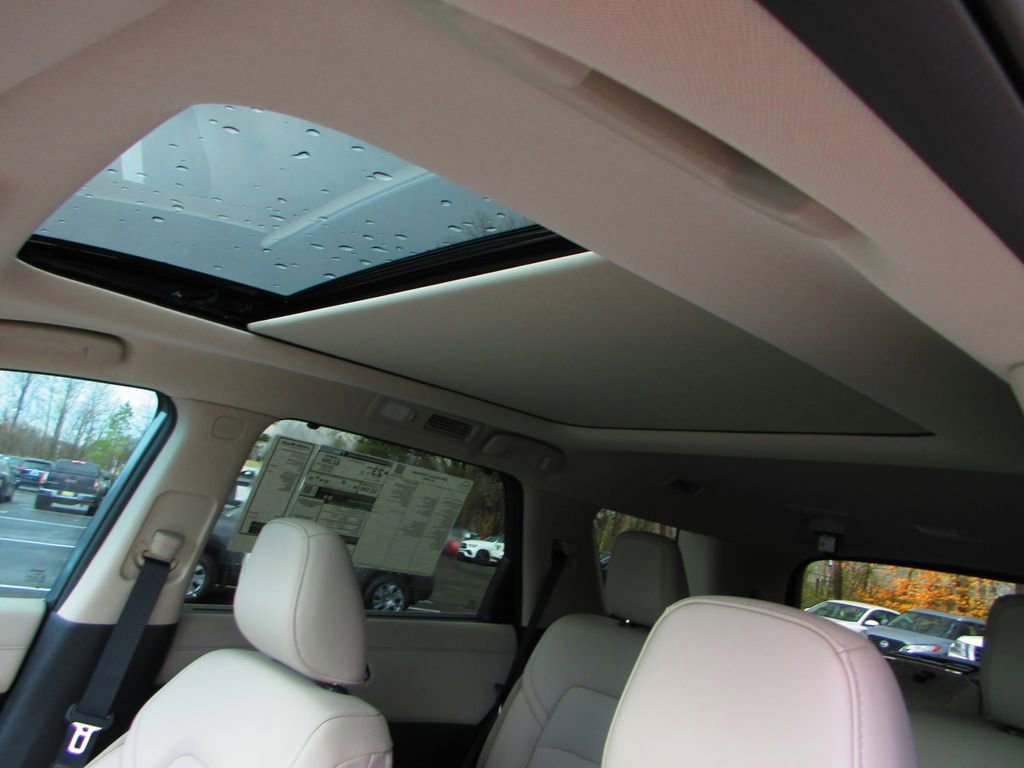 New 2026 Nissan Pathfinder SL w/ SL Premium Package image 14