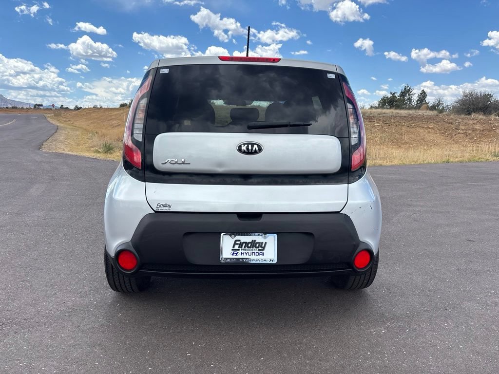 Used 2015 Kia Soul + FWD image 6
