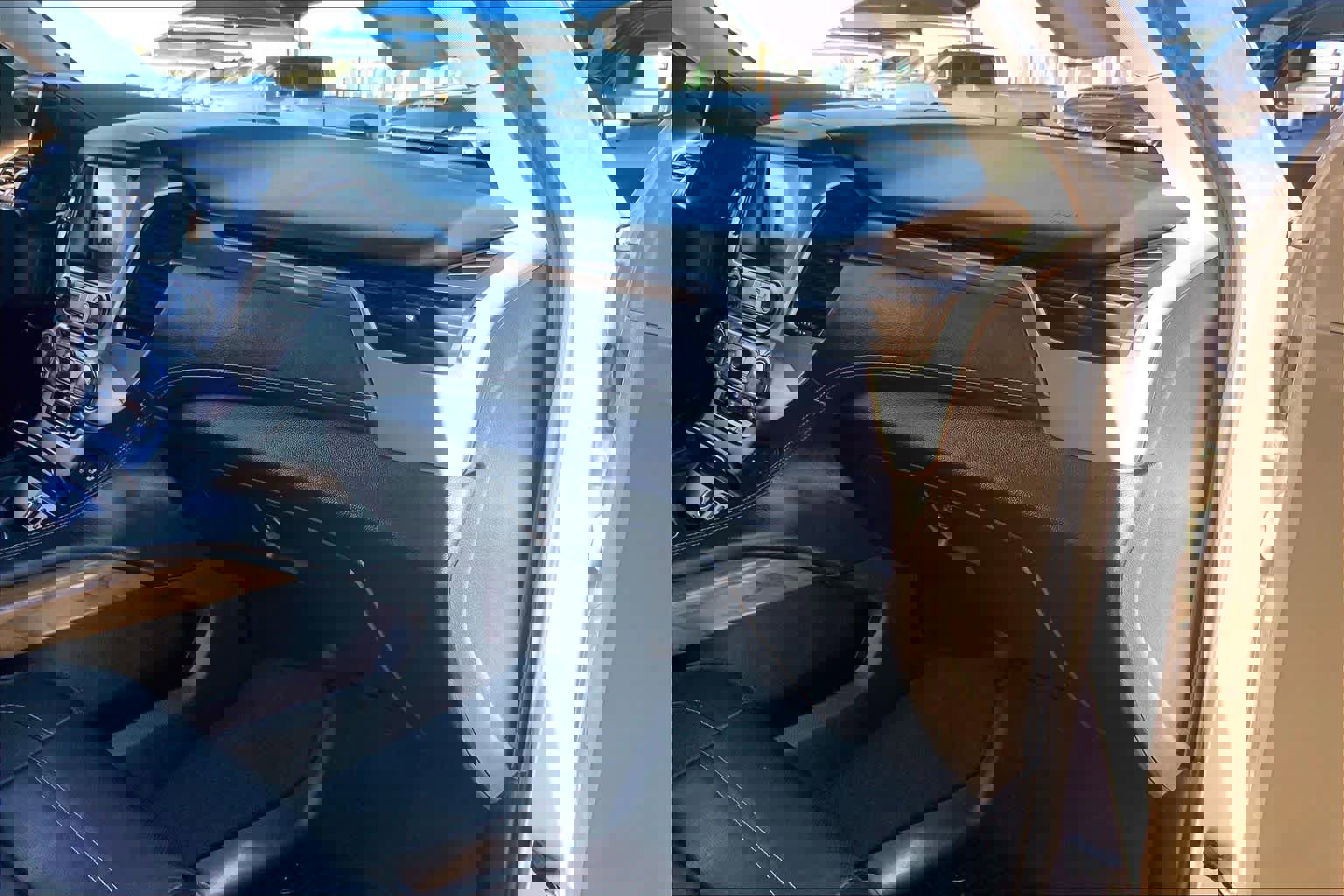 Used 2019 GMC Yukon XL Denali w/ Open Road Package image 18