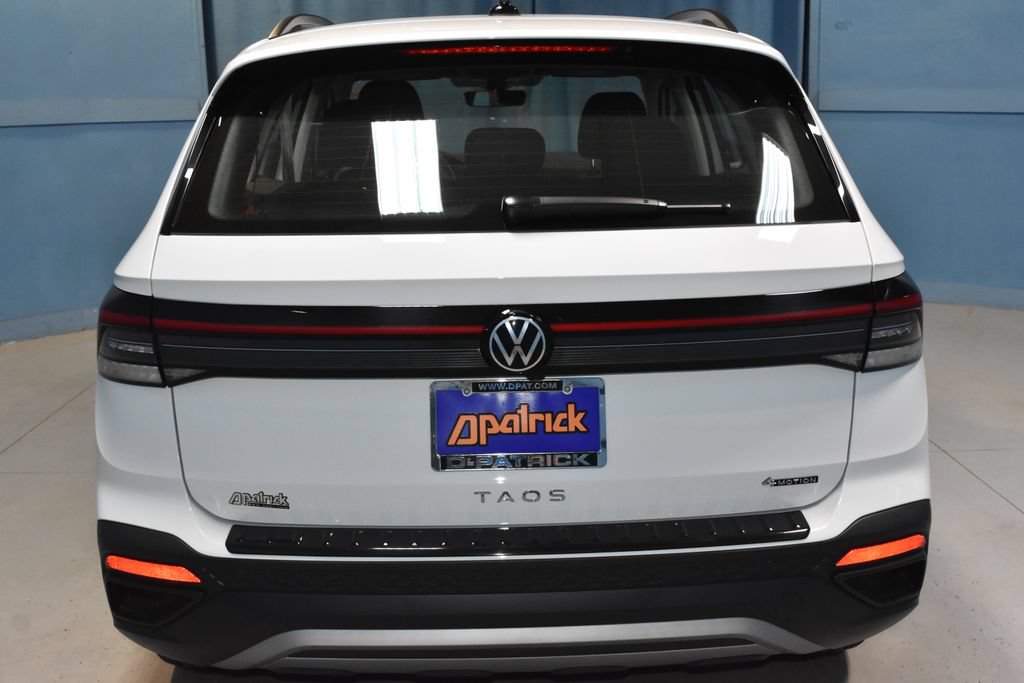 Certified 2025 Volkswagen Taos S AWD/4WD image 21