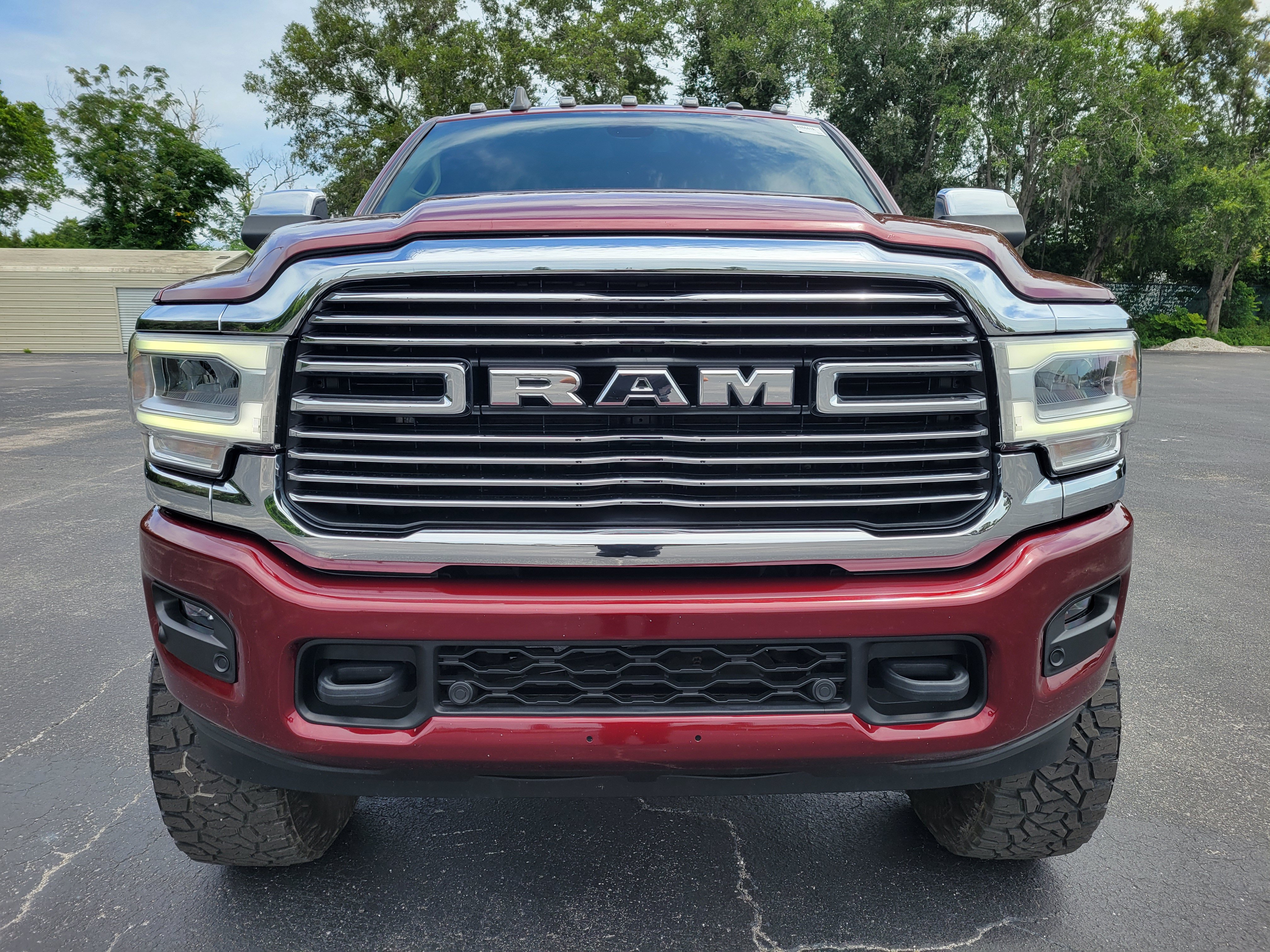 Used 2022 RAM 2500 Laramie AWD/4WD image 2