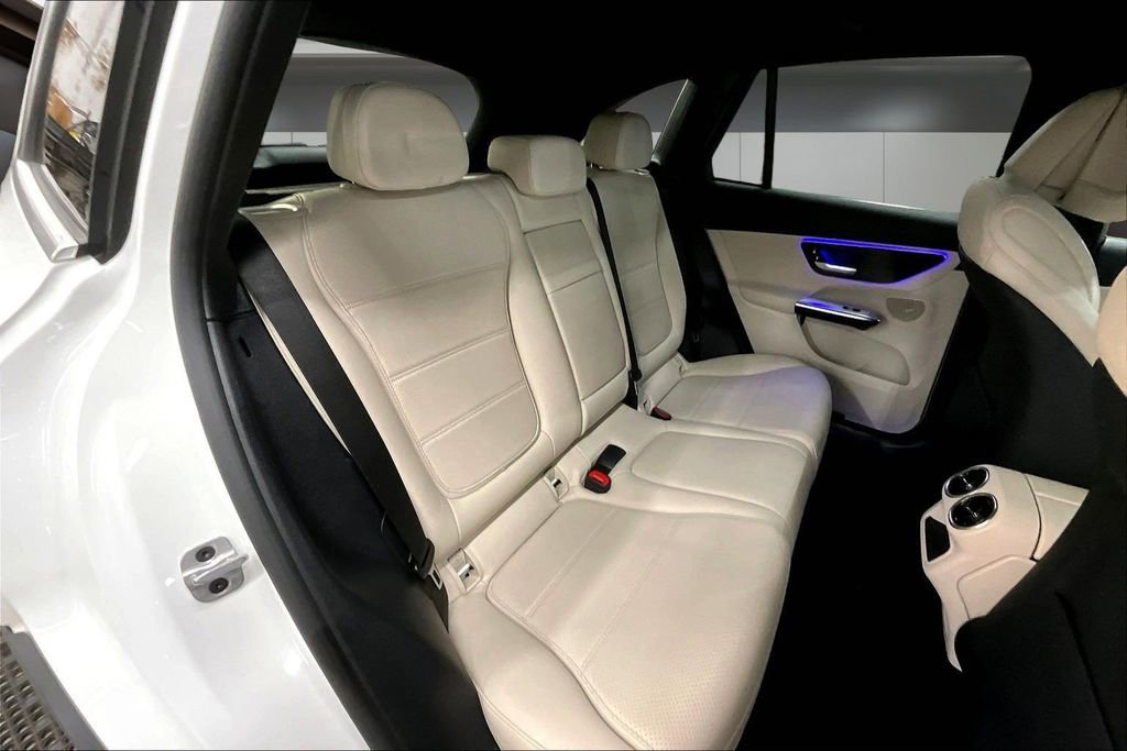 Used 2023 Mercedes-Benz GLC 300 4MATIC image 25