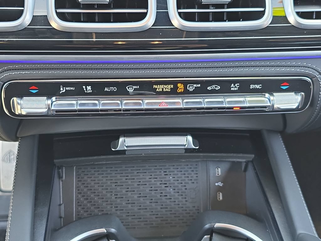 Used 2026 Mercedes-Benz Maybach GLS 600 4MATIC image 28