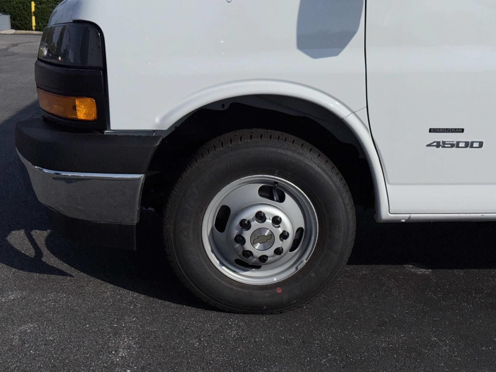 New 2026 Chevrolet Express 4500 w/ Power Convenience Package RWD image 9