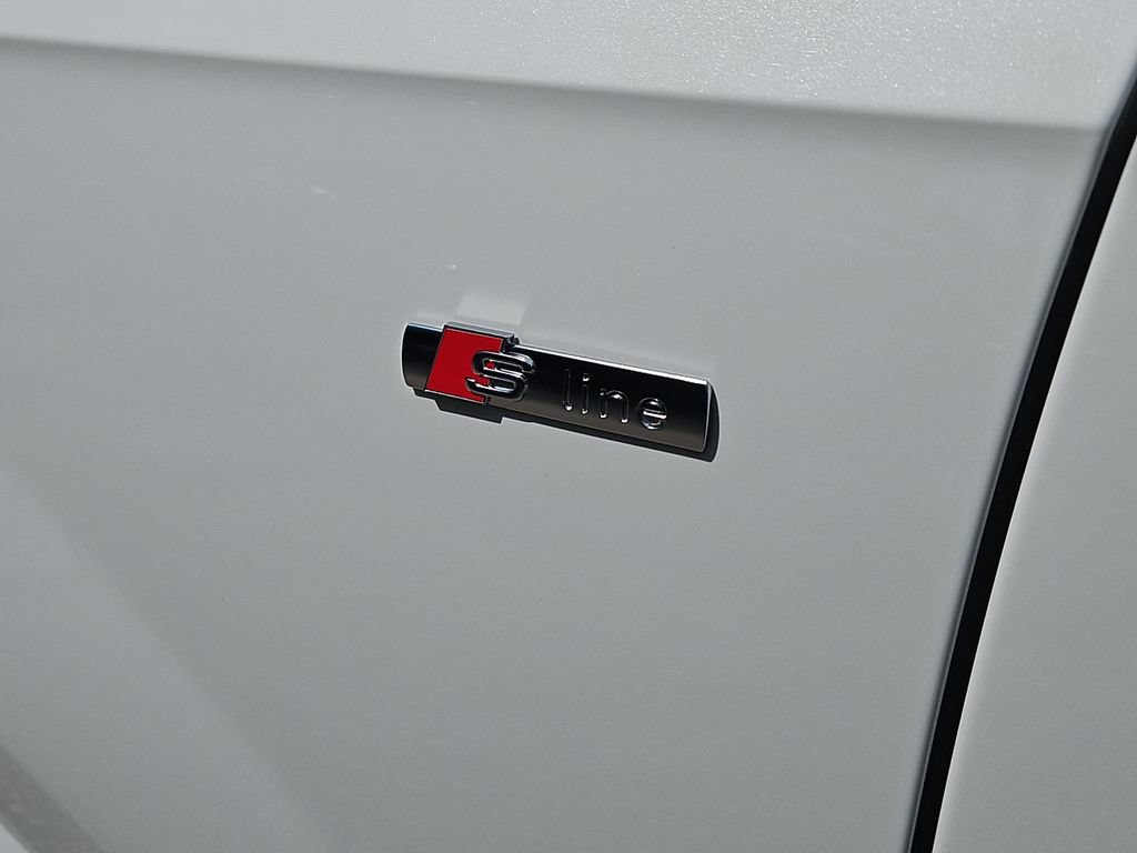 Used 2026 Audi Q7 3.0T Prestige w/ Prestige Package AWD/4WD image 13