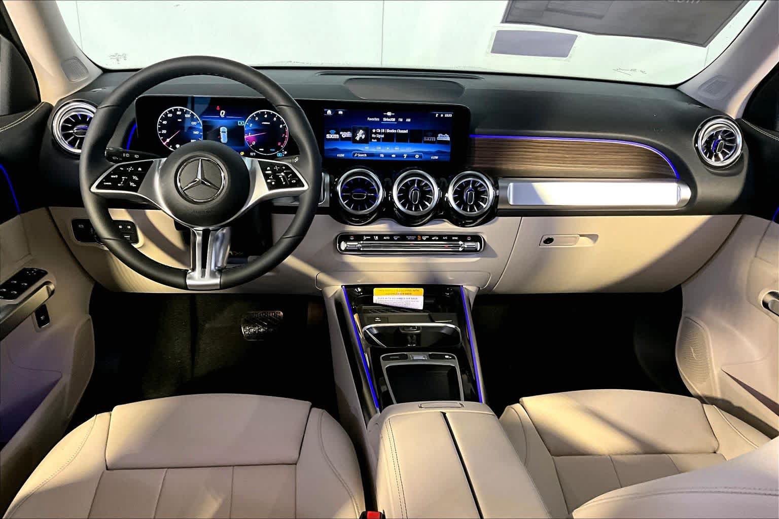 New 2026 Mercedes-Benz GLB 250 4MATIC image 7