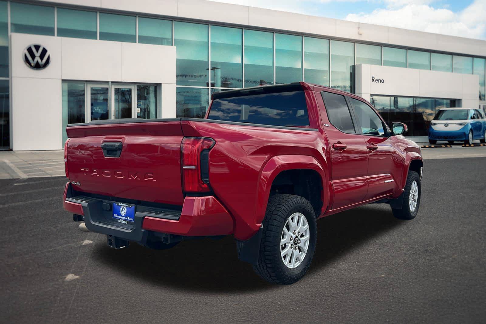 Used 2024 Toyota Tacoma SR5 AWD/4WD image 5
