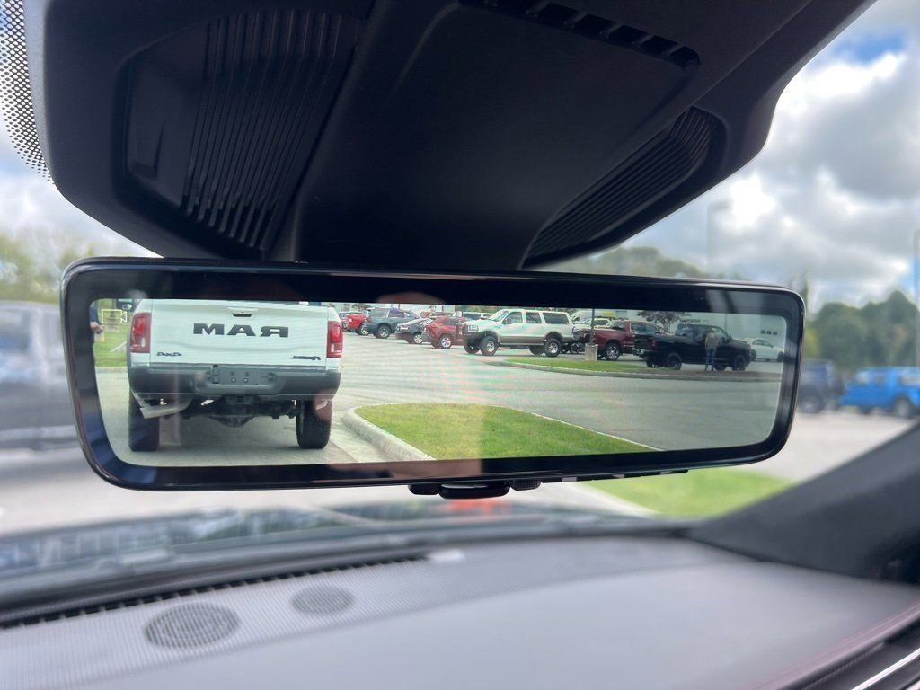 New 2025 Jeep Wagoneer S Launch Edition image 29