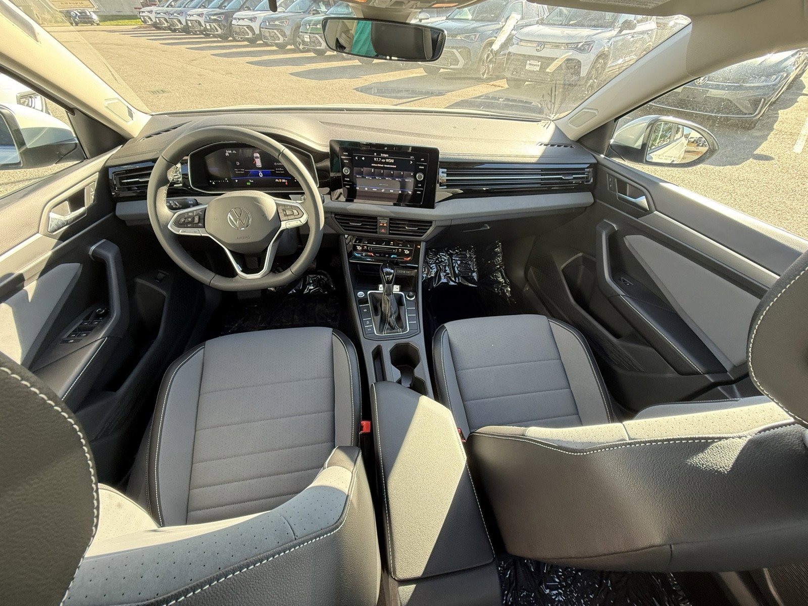 New 2026 Volkswagen Jetta SE image 9