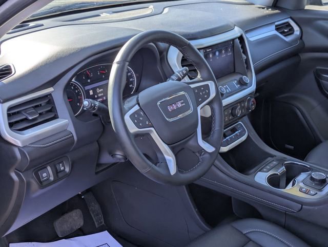 Used 2023 GMC Acadia SLT w/ Preferred Package image 14