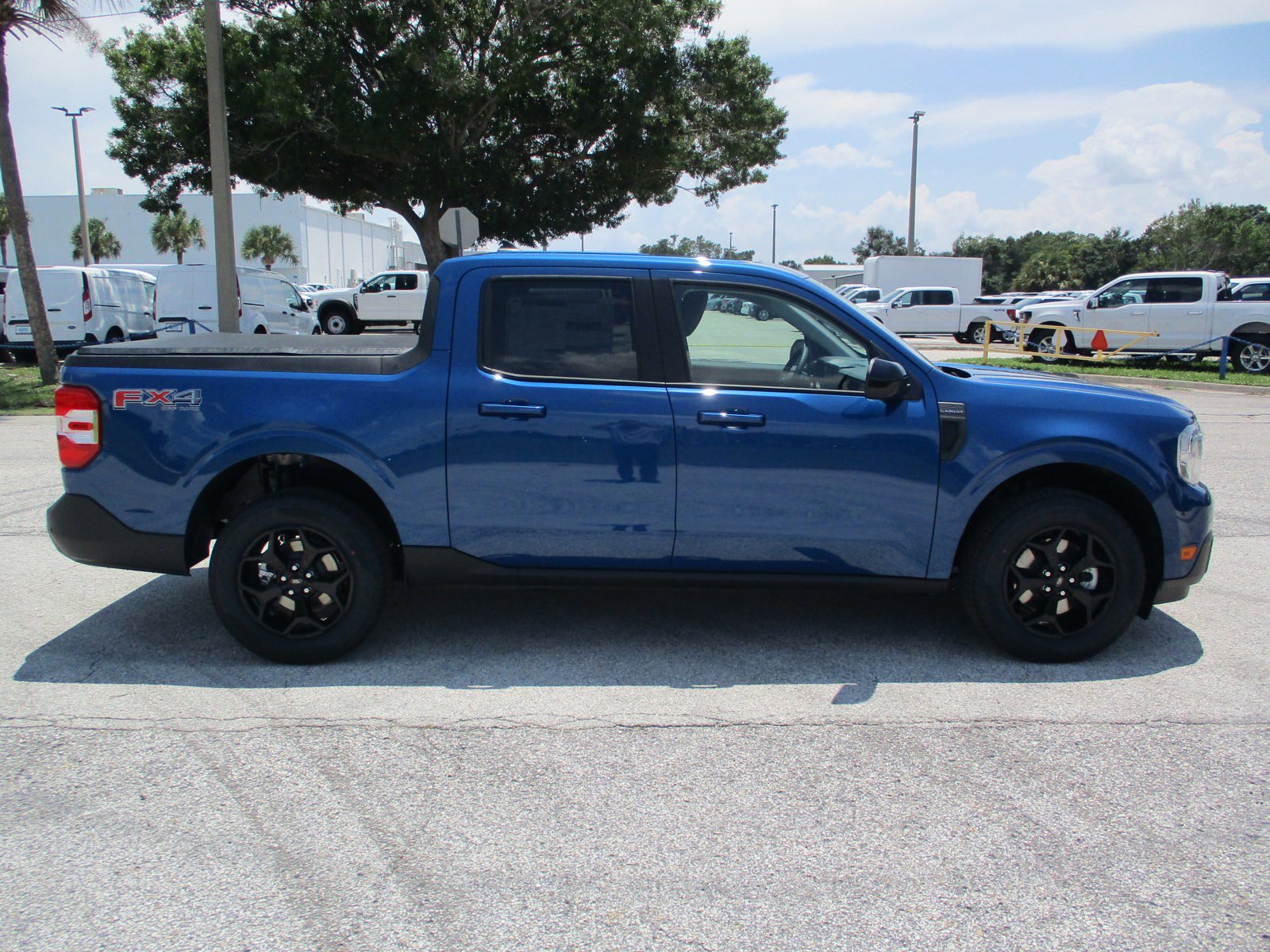 Used 2024 Ford Maverick Lariat w/ FX4 Off-Road Package image 8