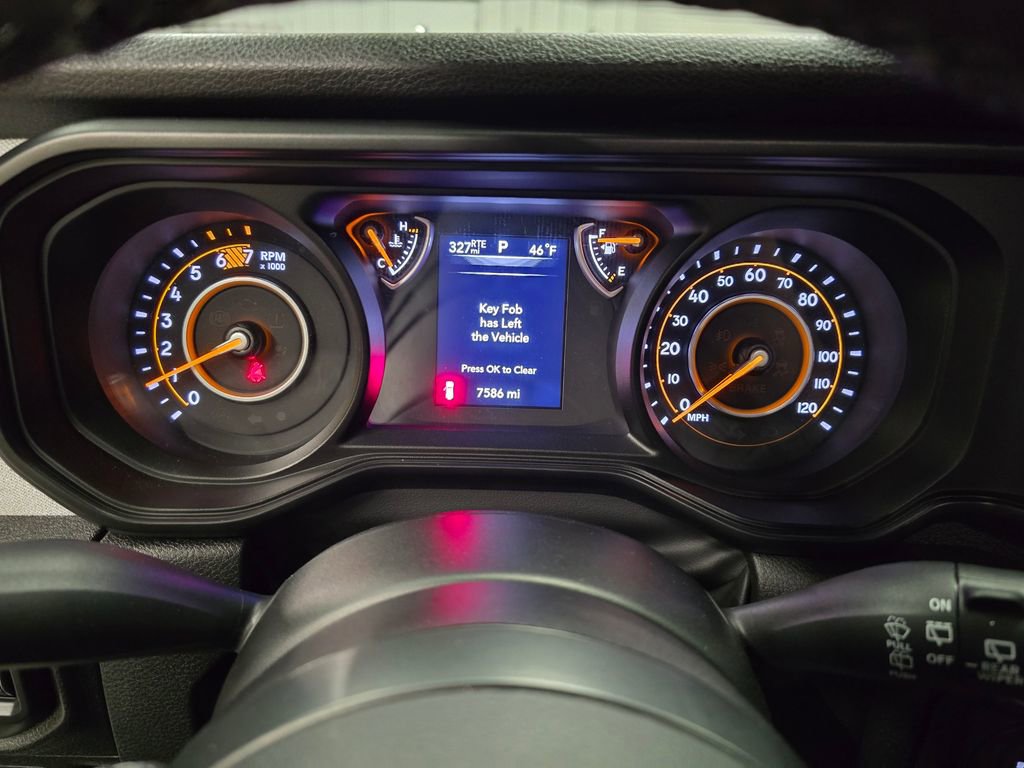 Used 2025 Jeep Wrangler Sport S image 19