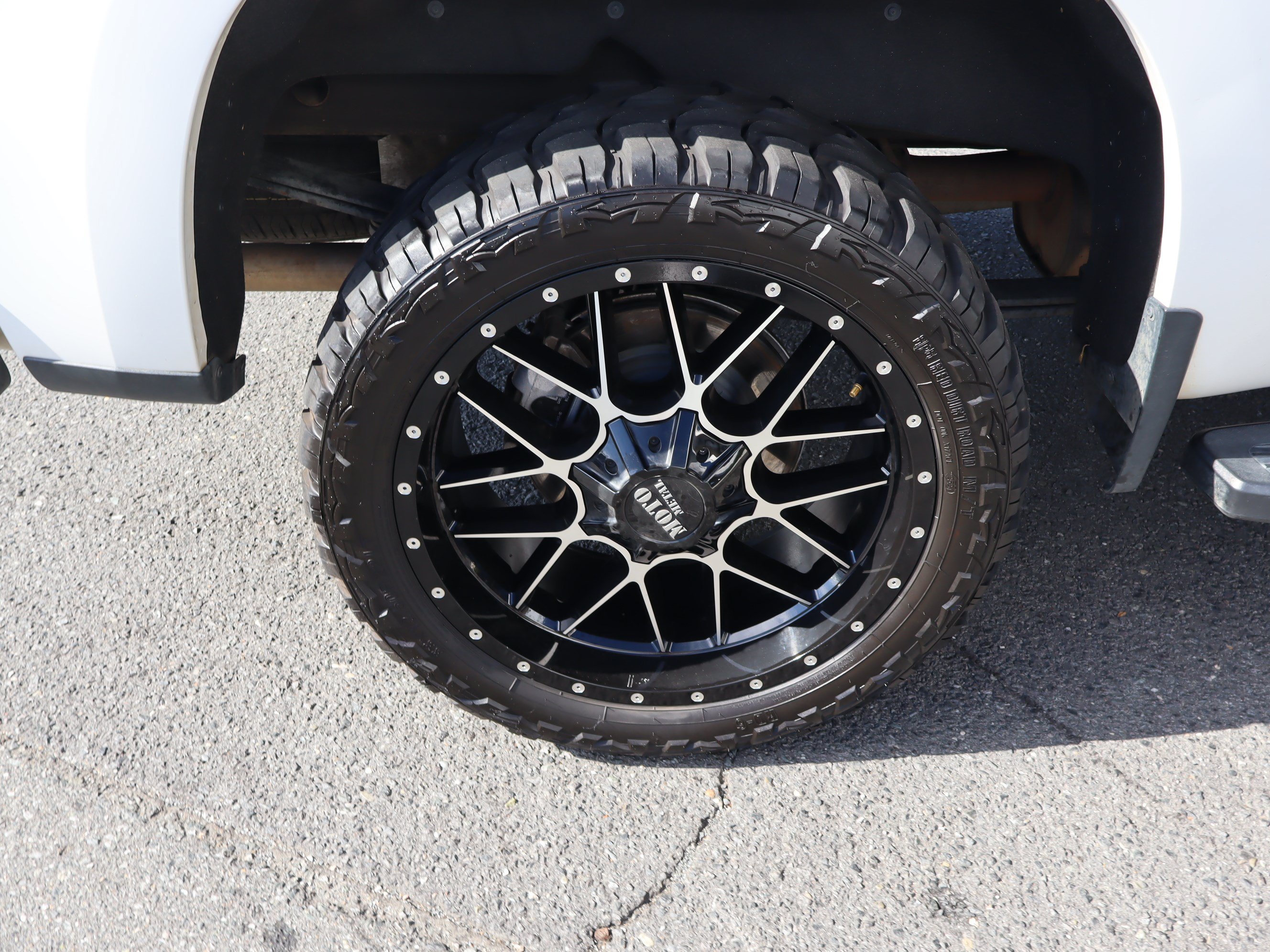 Used 2022 Chevrolet Silverado 1500 High Country w/ High Country Premium Package AWD/4WD image 41
