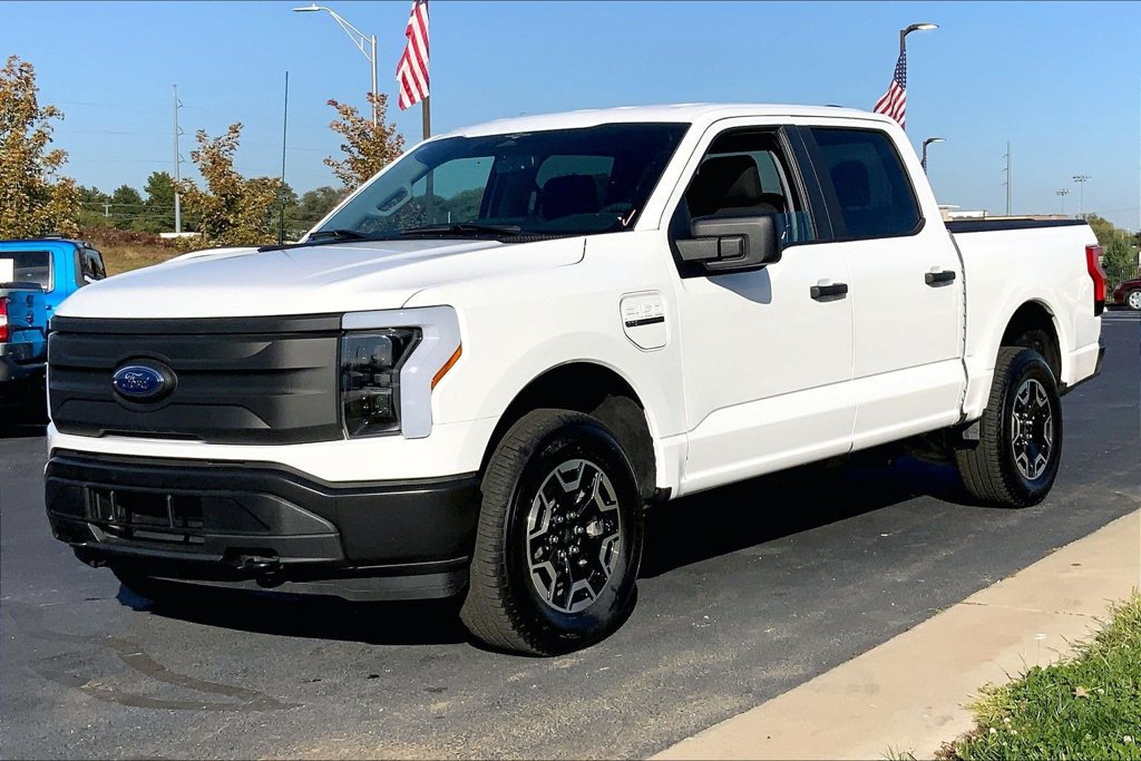 Used 2023 Ford F150 Lightning Pro w/ Pro SSV Package AWD/4WD image 5