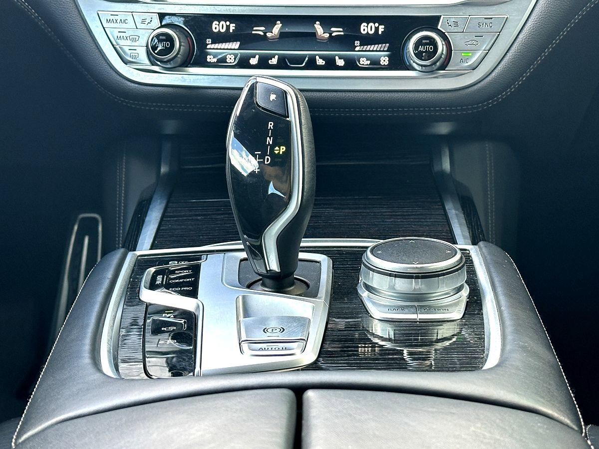 Certified 2022 BMW 740i w/ M Sport Package image 30