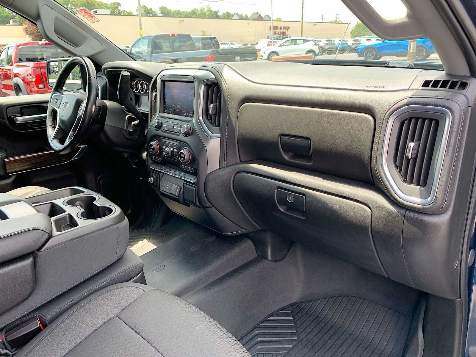 Certified 2020 Chevrolet Silverado 1500 RST AWD/4WD image 27