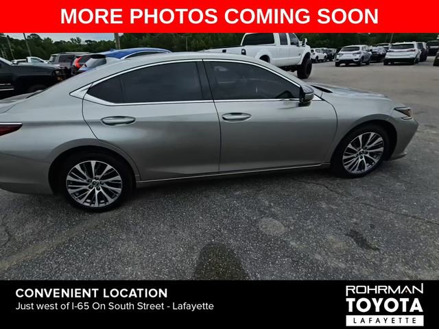 Used 2021 Lexus ES 250 w/ Premium Package AWD/4WD image 2
