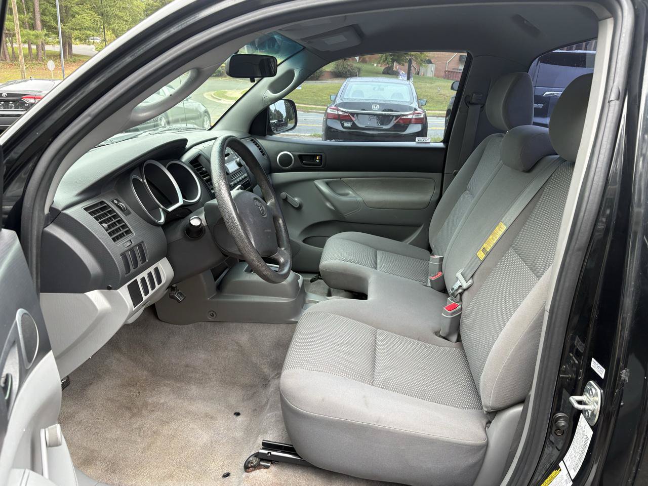 Used 2006 Toyota Tacoma 2WD Regular Cab image 9