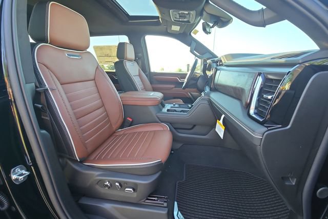 New 2026 GMC Sierra 3500 Denali Ultimate w/ LPO, Black Badging Package AWD/4WD image 29