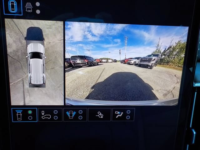 New 2026 GMC Yukon Denali w/ Advanced Technology Package AWD/4WD image 38