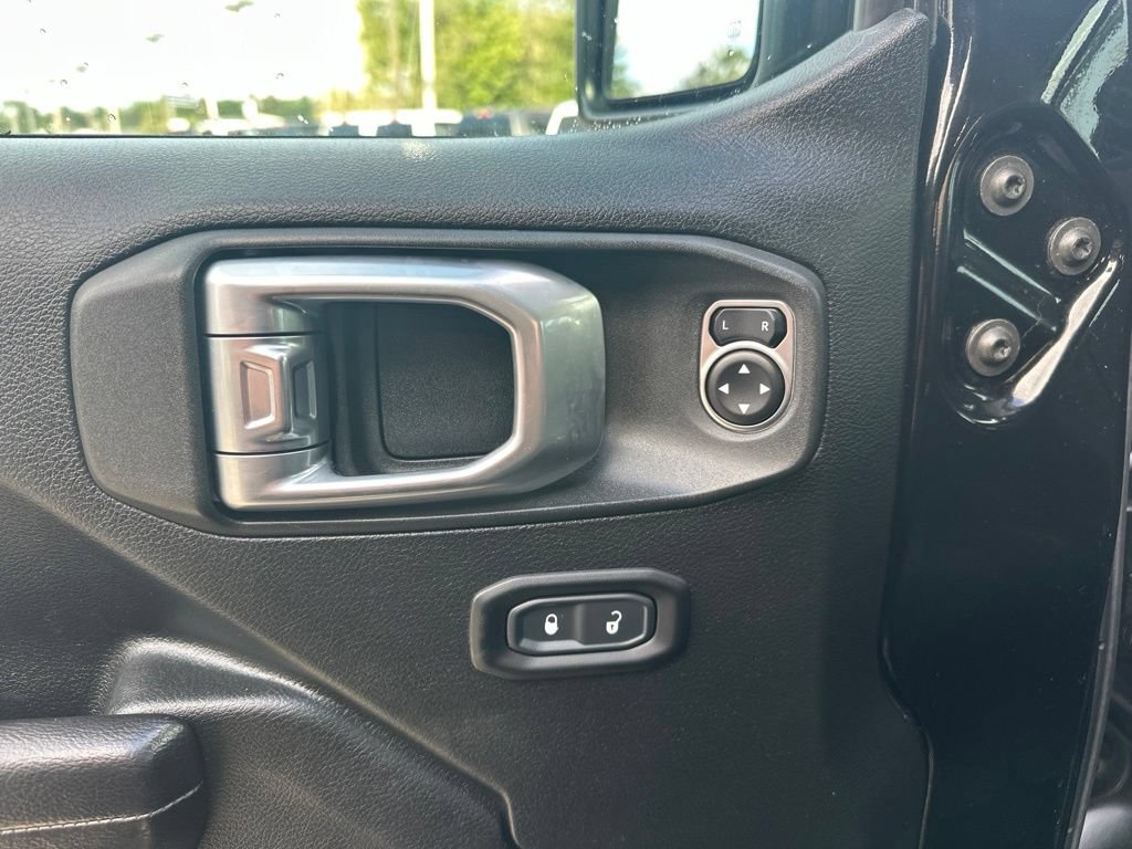 Used 2020 Jeep Wrangler Sport AWD/4WD image 15