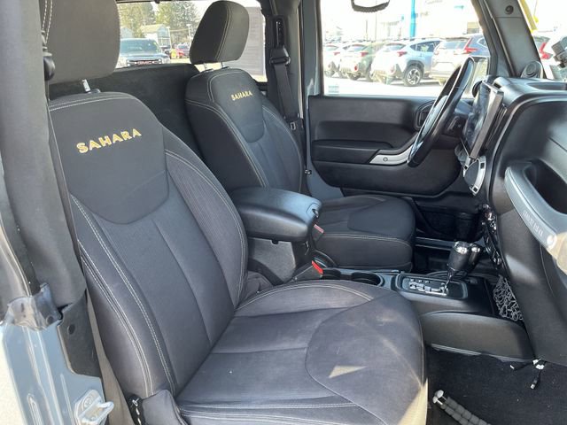 Used 2014 Jeep Wrangler Sahara w/ Dual Top Group image 24
