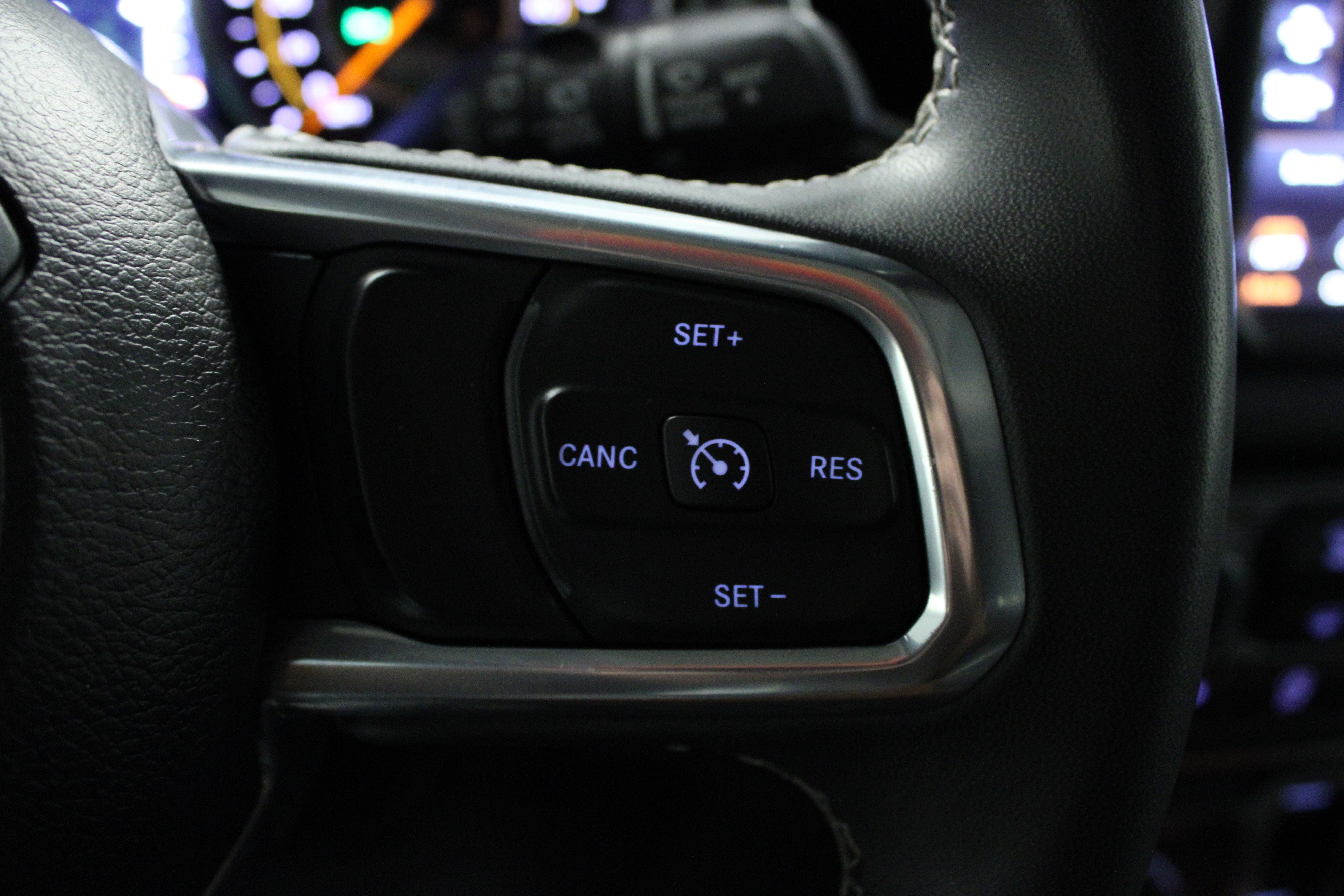 Used 2023 Jeep Wrangler Sahara AWD/4WD image 21