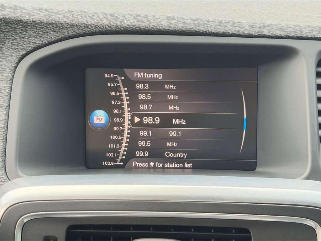 Used 2018 Volvo S60 T5 Dynamic w/ Vision Package FWD image 18