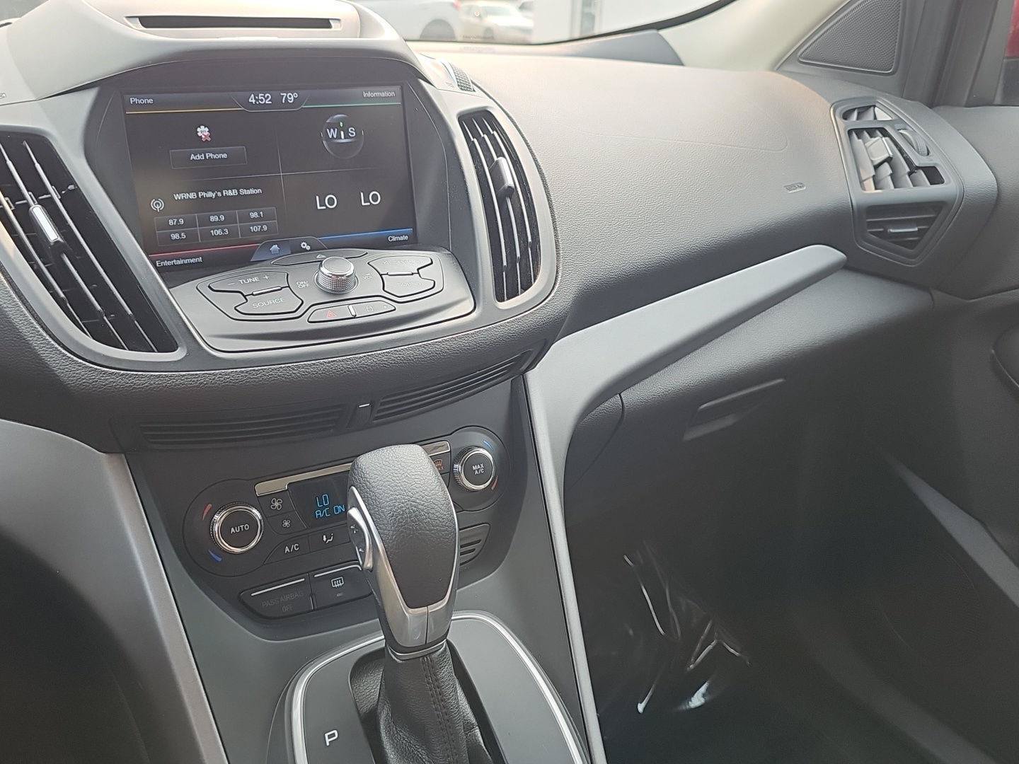 Used 2014 Ford Escape SE w/ Equipment Group 201A FWD image 17