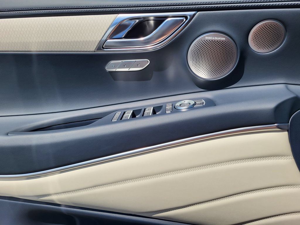 New 2027 Genesis GV80 3.5T Prestige AWD/4WD image 8