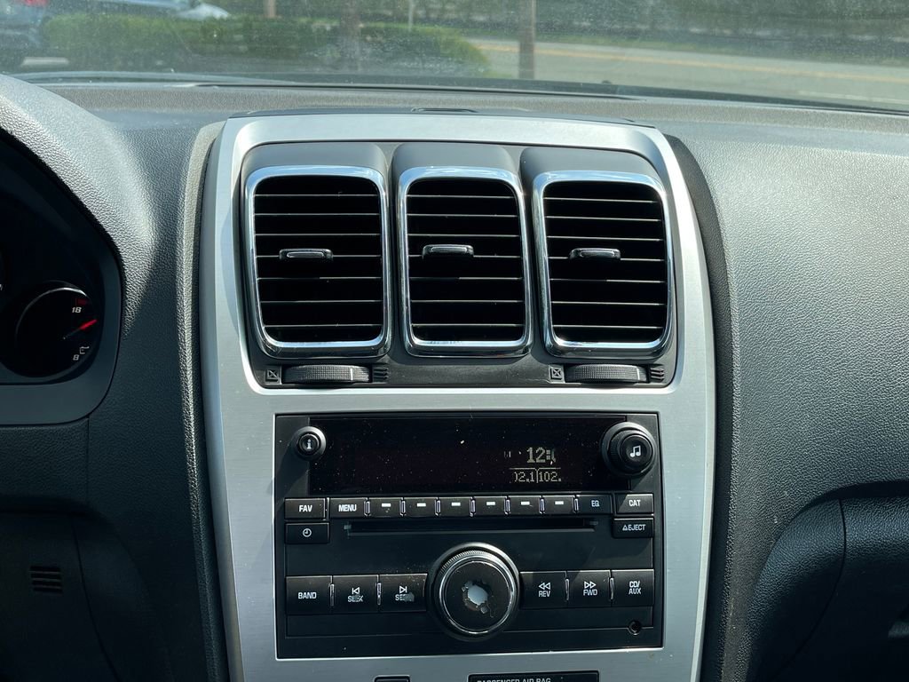 Used 2012 GMC Acadia SLE image 25