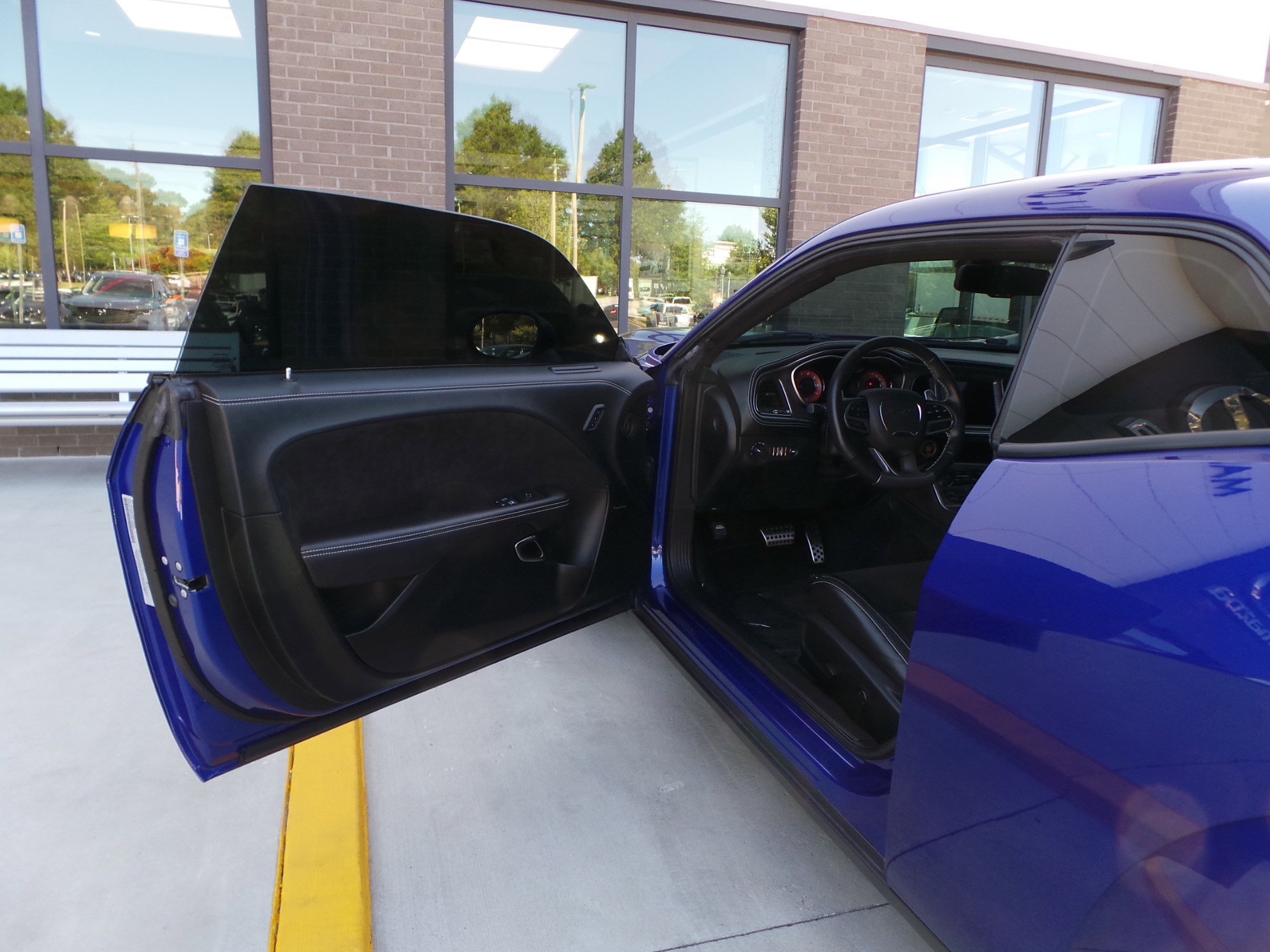 Used 2022 Dodge Challenger SRT Hellcat Redeye RWD image 30