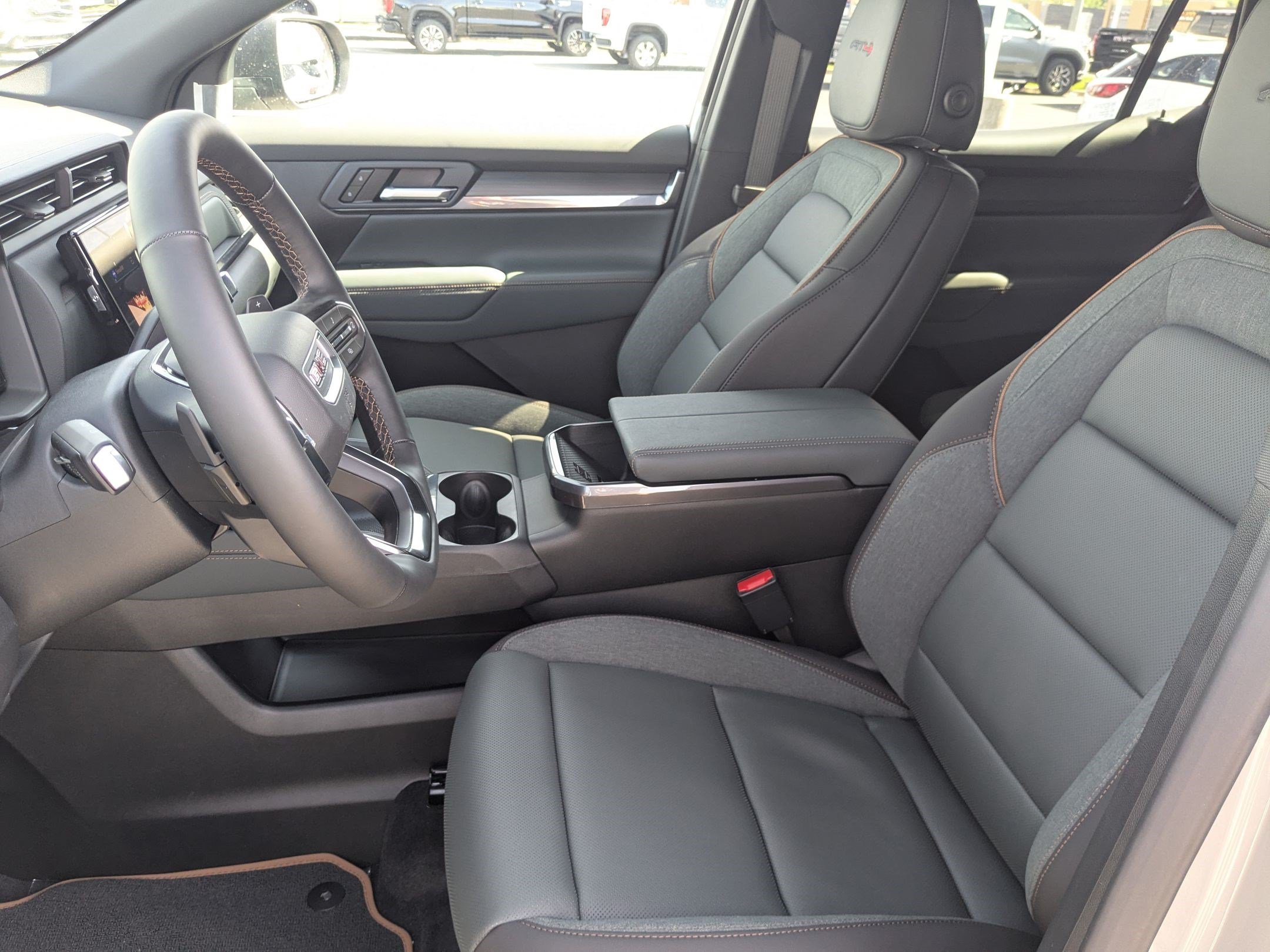New 2026 GMC Terrain AT4 w/ Convenience Package III AWD/4WD image 23