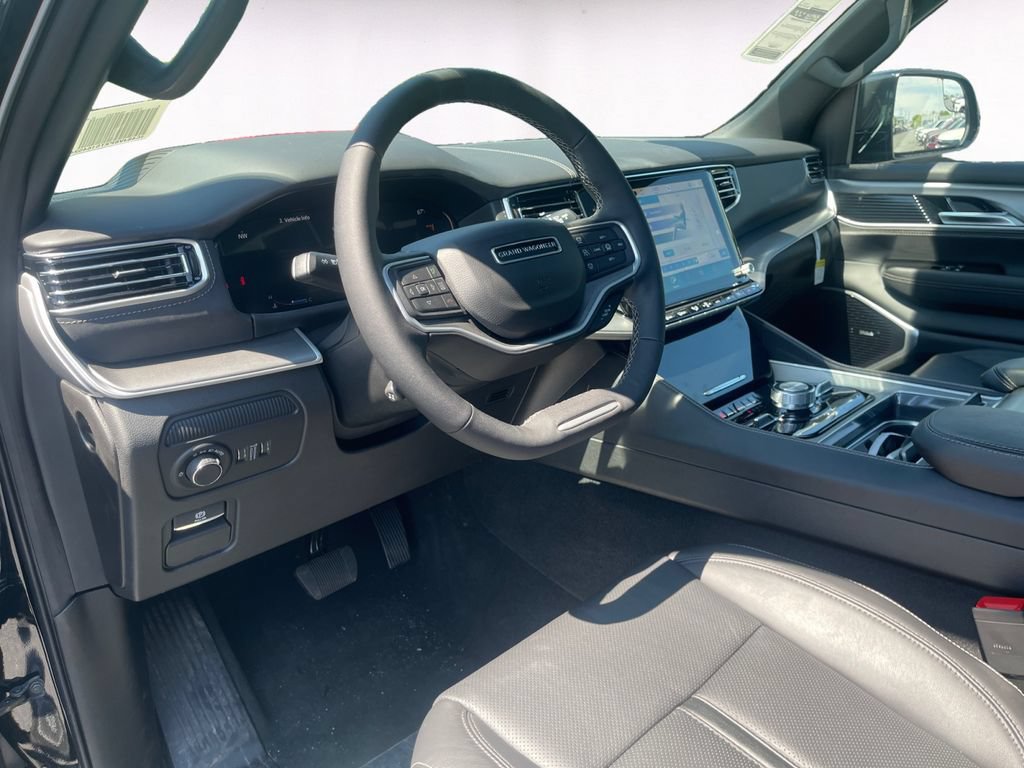 New 2026 Jeep Grand Wagoneer Limited AWD/4WD image 10