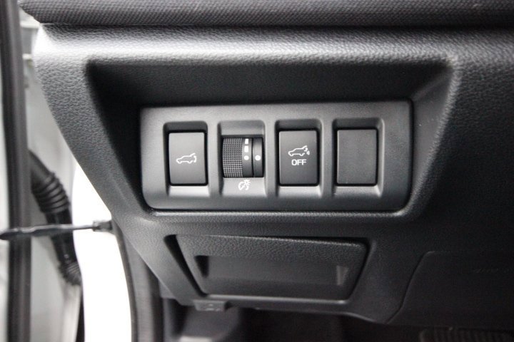 Used 2022 Subaru Outback Premium image 11