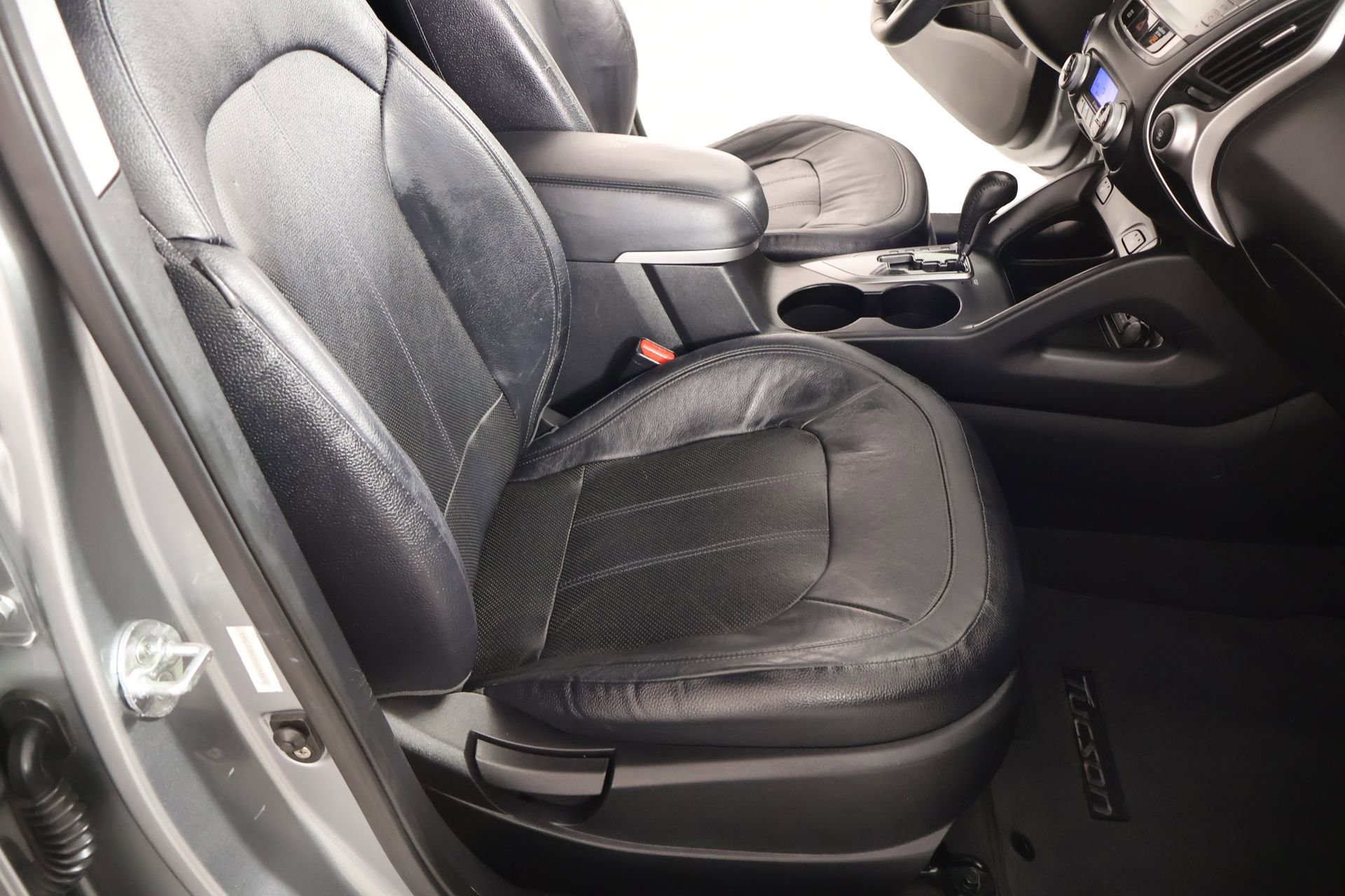 Used 2013 Hyundai Tucson Limited w/ Premium Pkg FWD image 14