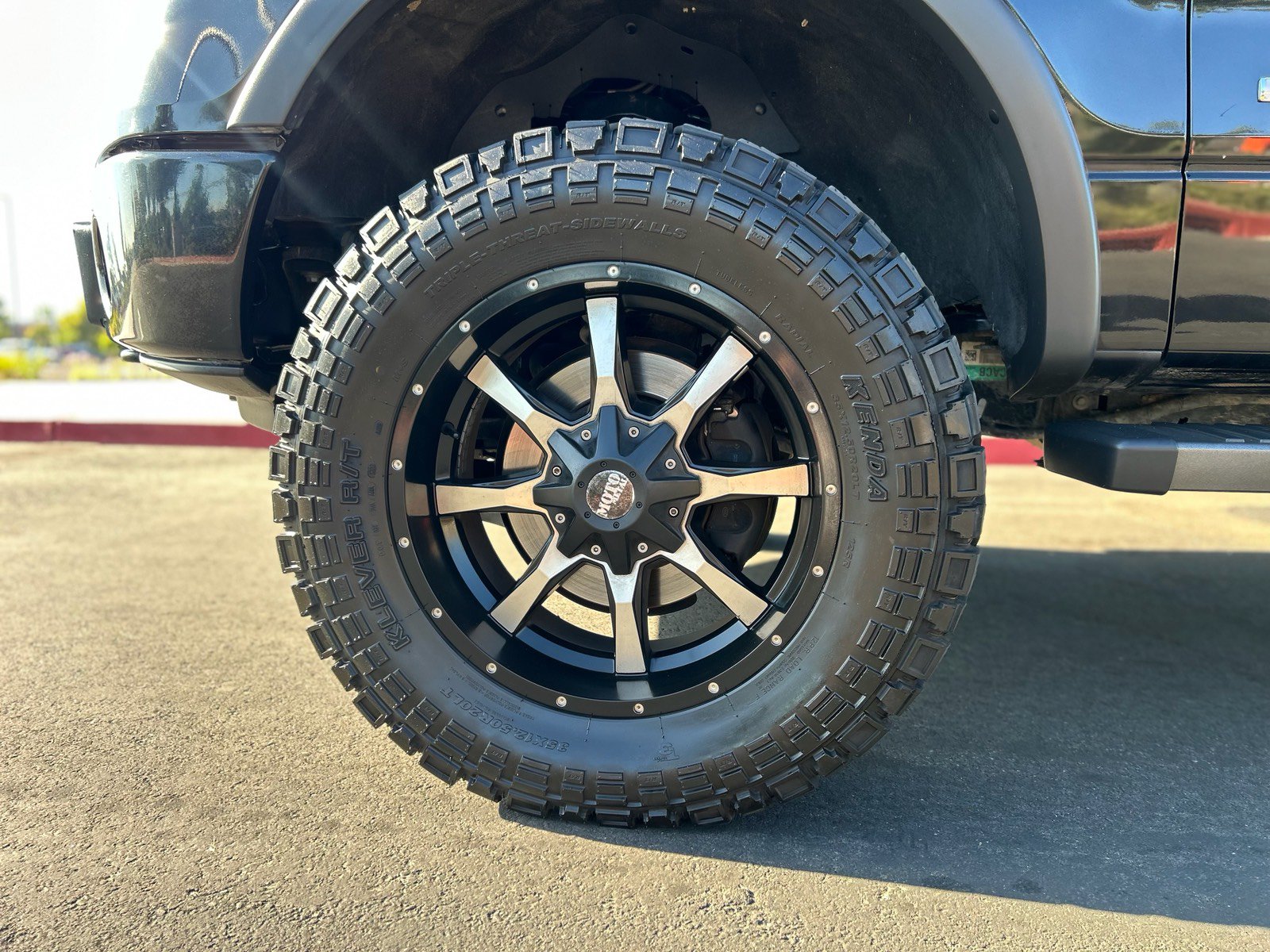 Used 2014 Ford F150 FX4 w/ Equipment Group 402A Luxury AWD/4WD image 36