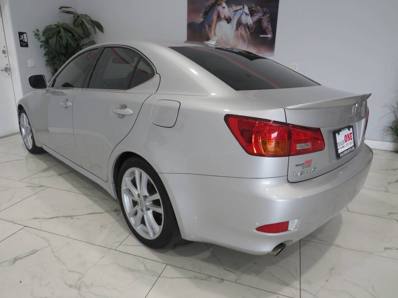 Used 2007 Lexus IS 250 w/ Premium Pkg RWD image 3