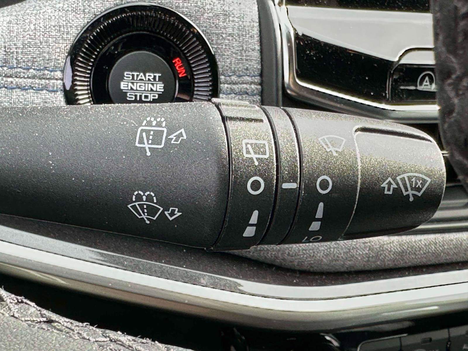 Used 2023 Jeep Compass Latitude w/ Convenience Group image 22