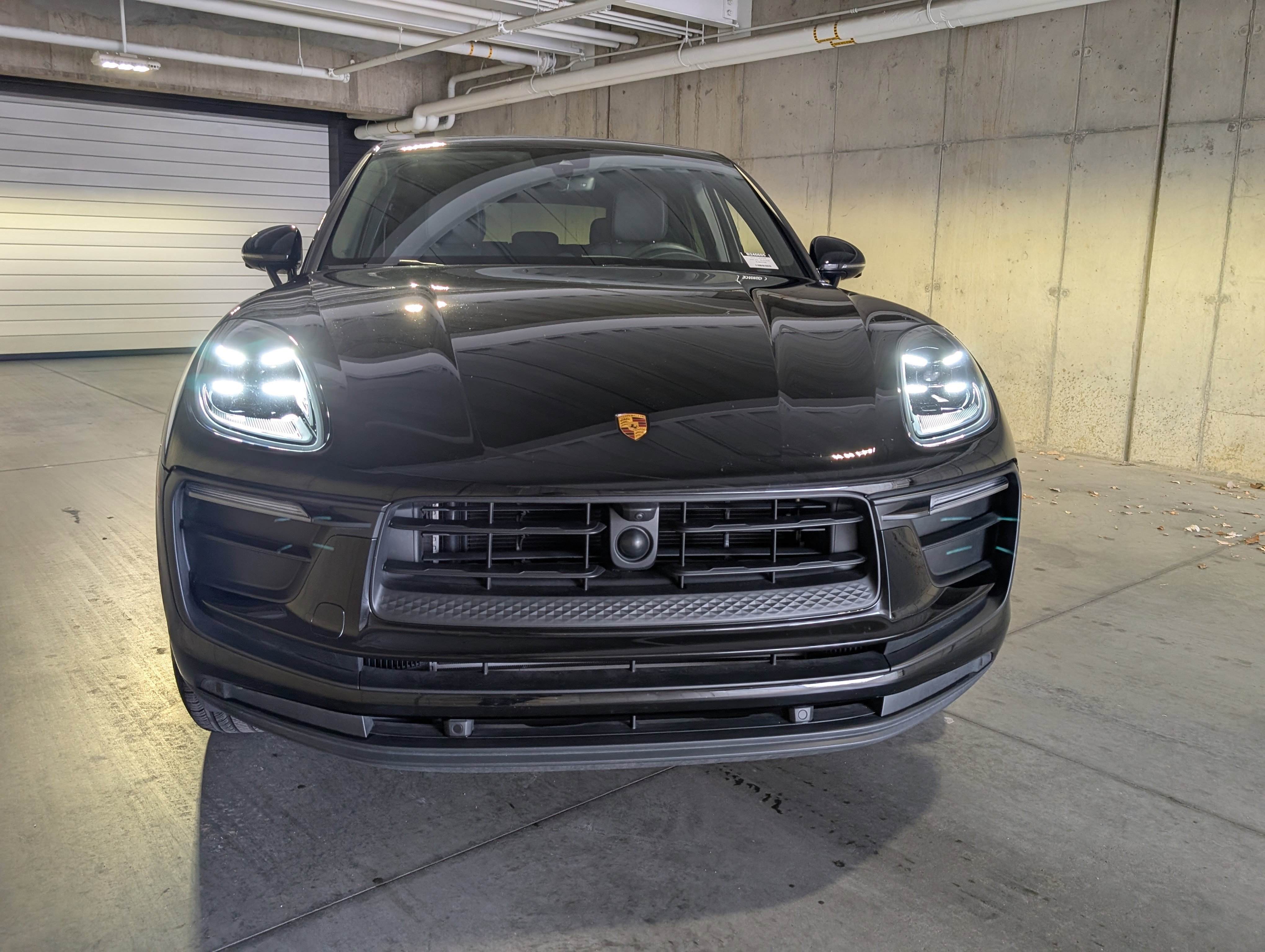 Used 2024 Porsche Macan image 12