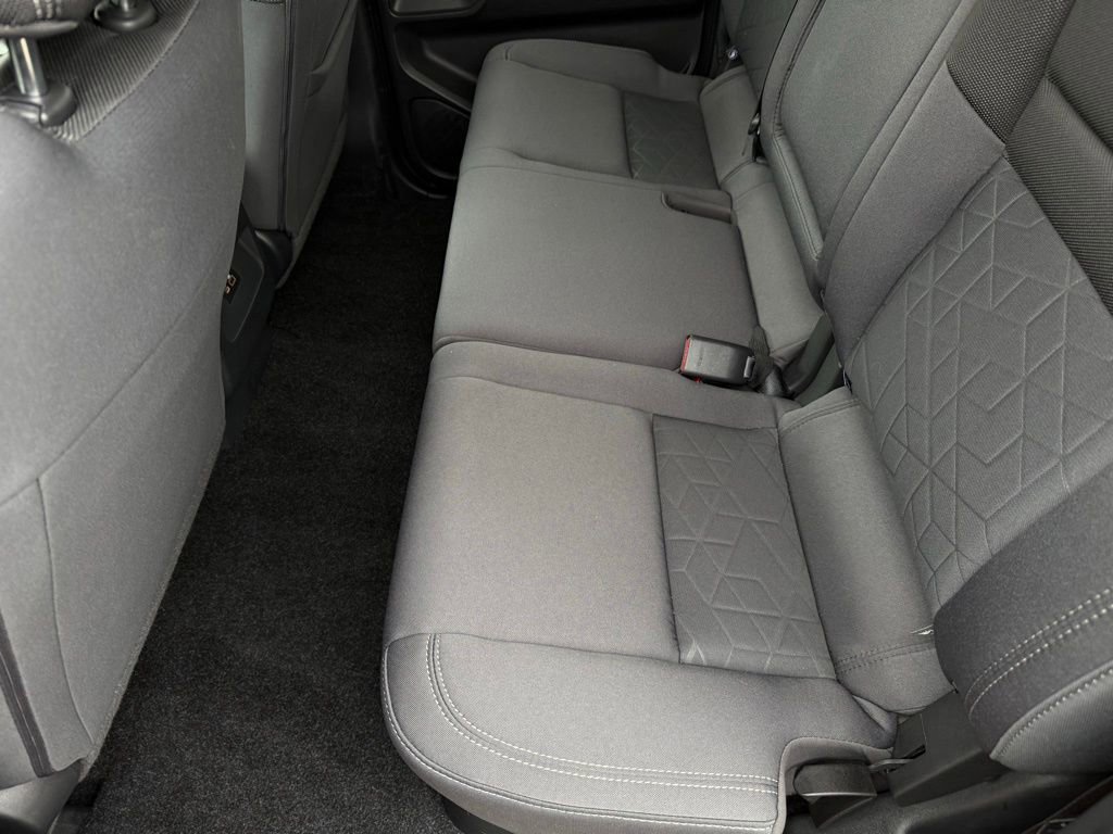 Certified 2025 Nissan Frontier SV RWD image 11