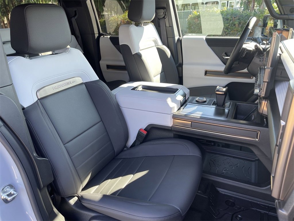 Used 2024 GMC Hummer EV 3X image 29