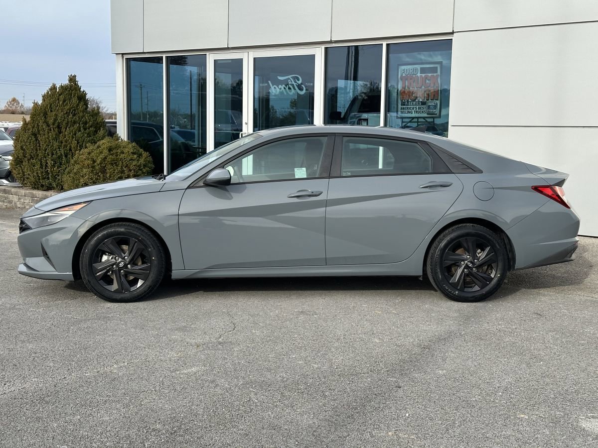 Used 2021 Hyundai Elantra SEL image 5