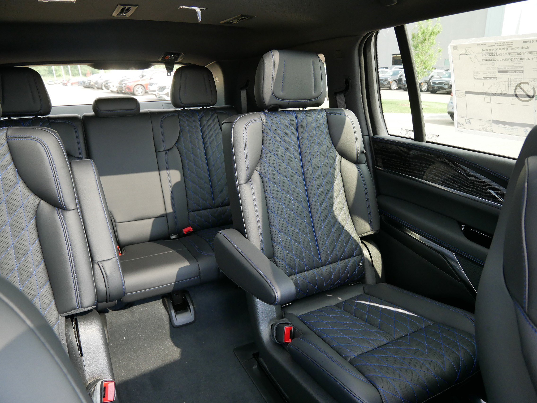Used 2026 Cadillac Escalade IQ Sport 1 w/ LPO, ONYX Package AWD/4WD image 12
