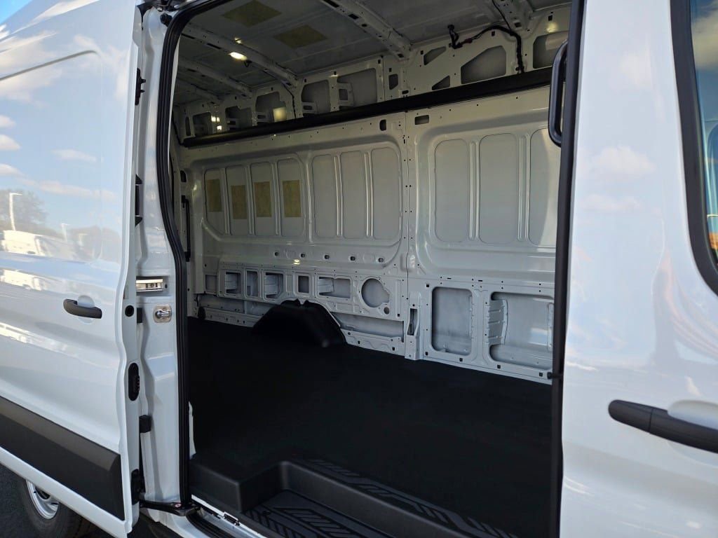 New 2026 Ford Transit 350 148 High Roof Extended image 8