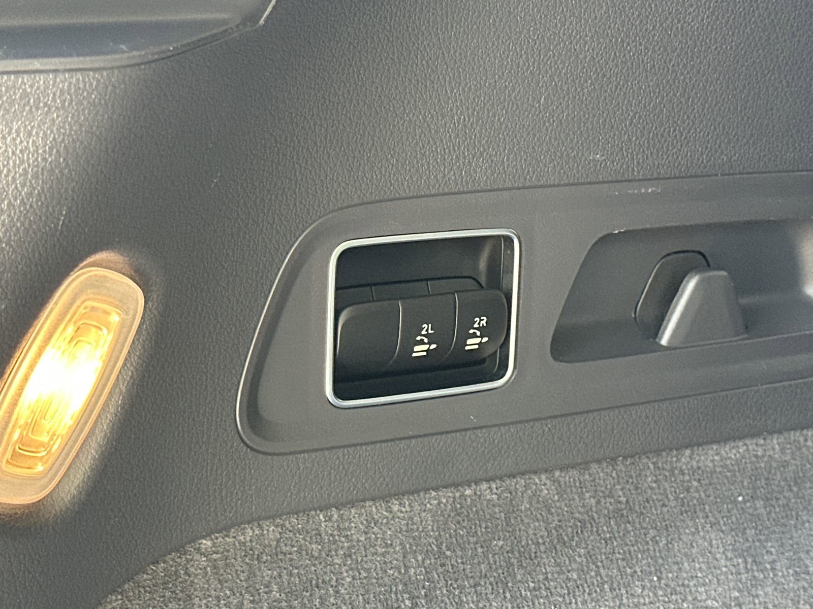 Used 2020 Mercedes-Benz GLS 580 4MATIC image 23