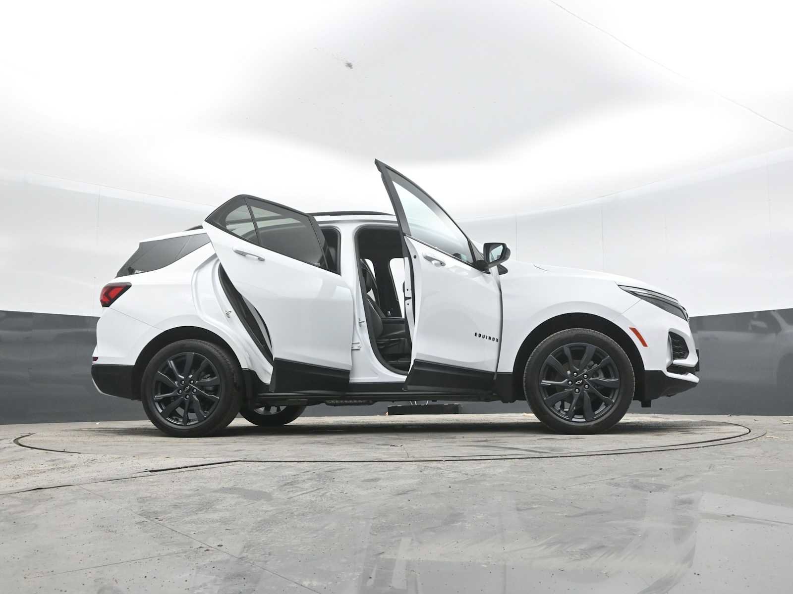 Used 2022 Chevrolet Equinox RS AWD/4WD image 53