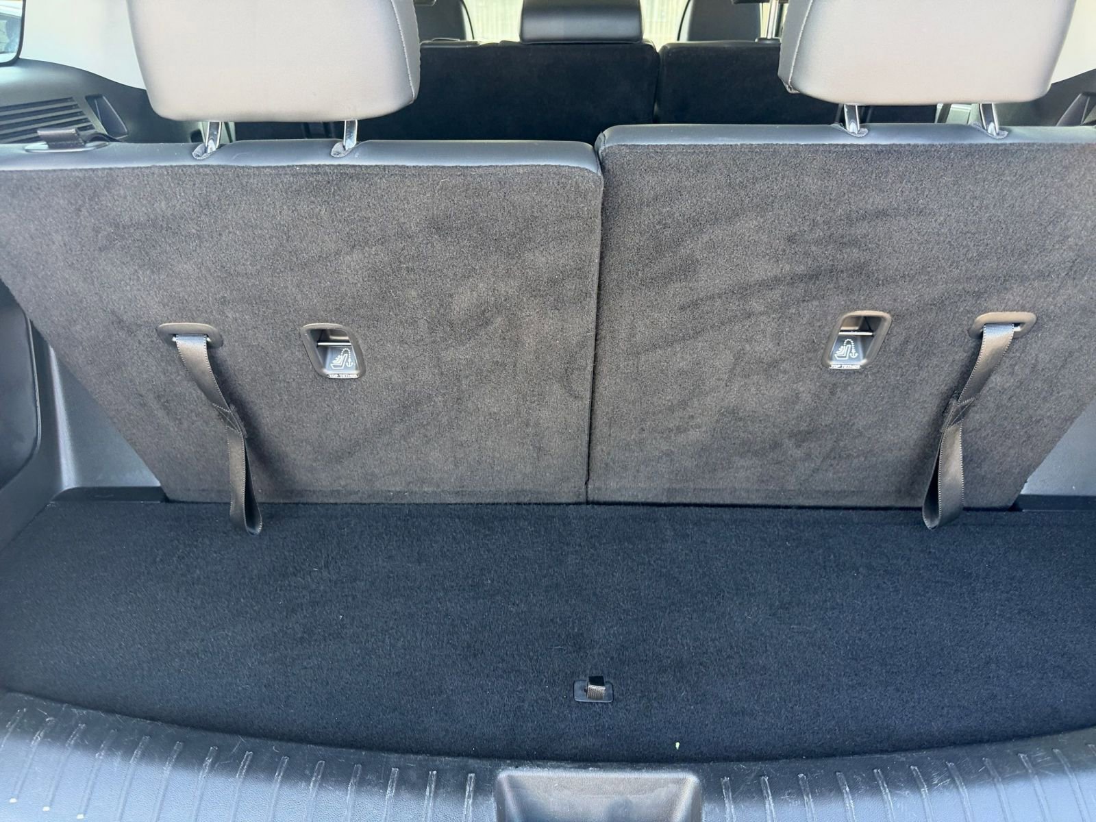 Used 2025 Hyundai Santa Fe SEL image 33